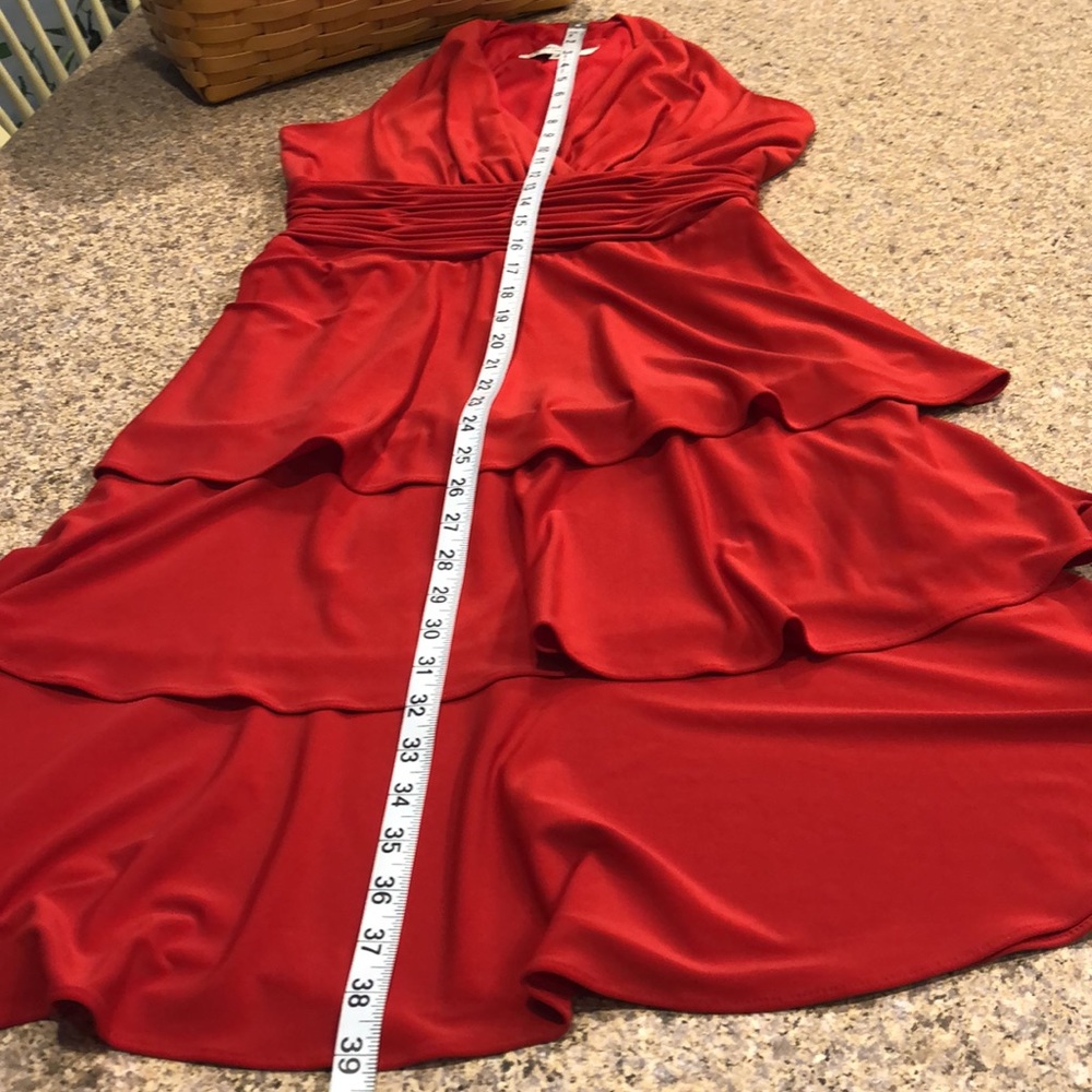 Evan Picone Red Tiered Elegant Dress Size 4 -Great Holiday Party Dress! - Picture 7 of 16